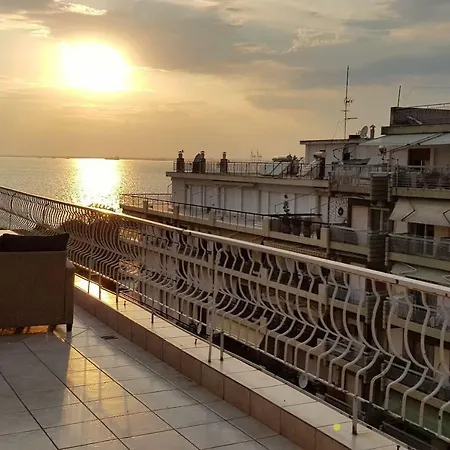 Magic Roof, Sea & Sunset!!! Apartment